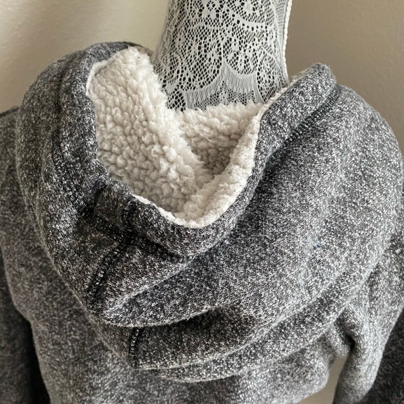 Grey Comfy Hoodie Size Small - Picture 7 of 8